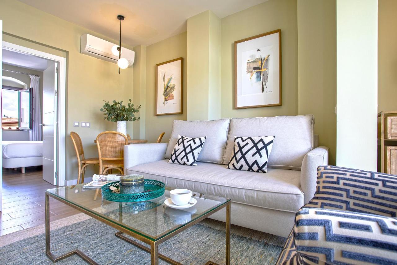 Apartment Genteel Castilla Terrace *